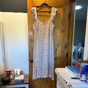 Chic Floral Maxi Dress in Cream by Loft